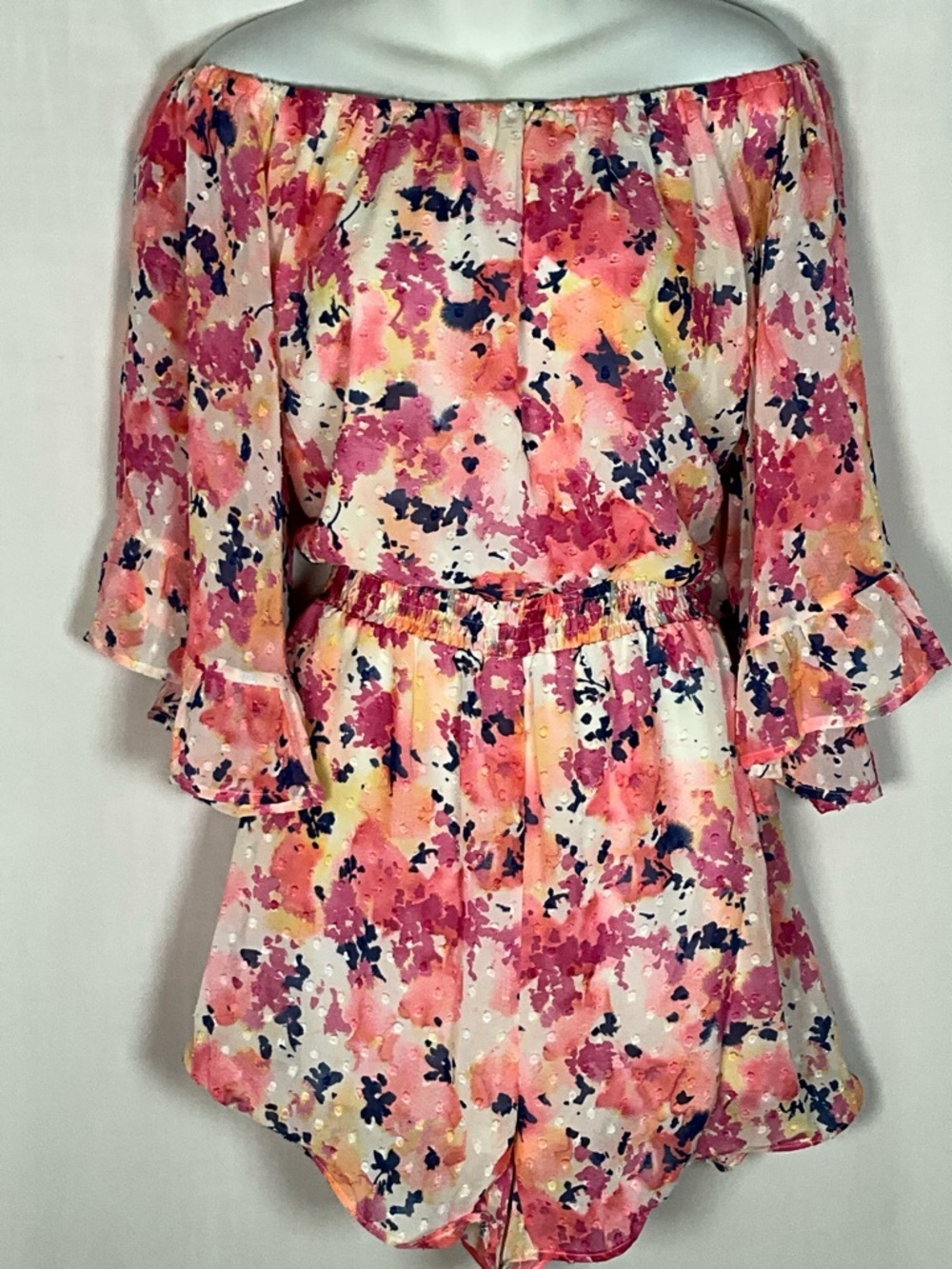 Umgee Romper Size L Floral Off-Shoulder Romper in Pink, Peach & Navy